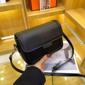 Elegant Minimal Crossbody